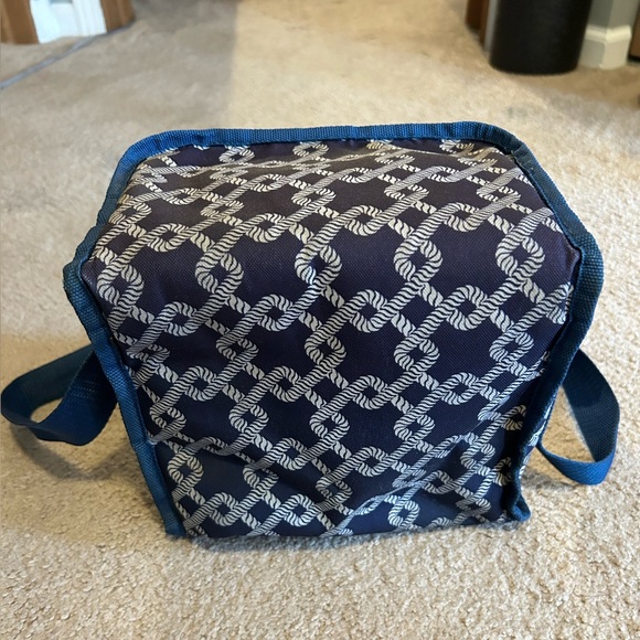 Blue/White Lunchbox - Picture 2 of 6